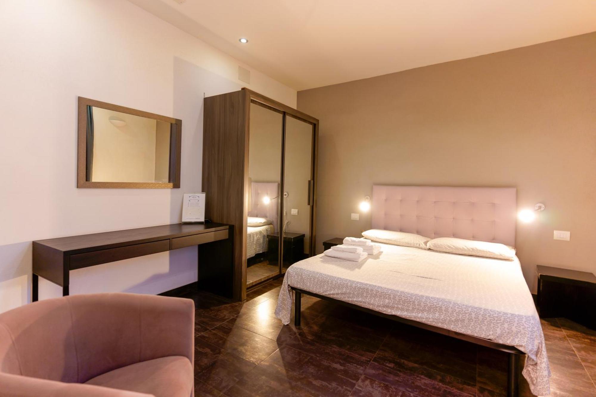 Il Palazz8 Hotel Iglesias Bagian luar foto